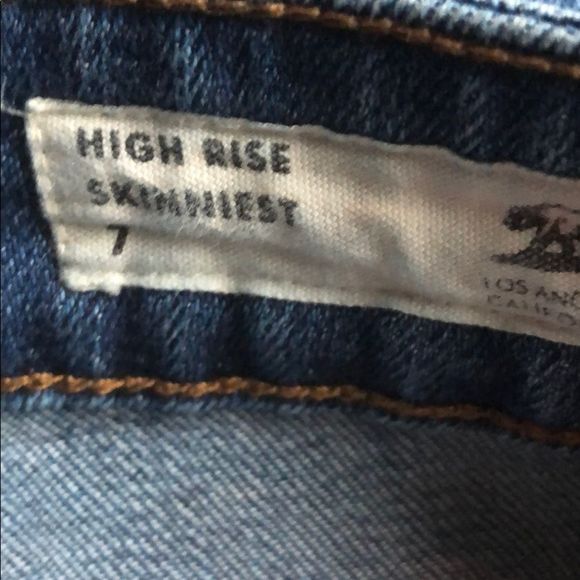 Bullhead Distressed Denim Sz 7 high rise skinny - Picture 6 of 9